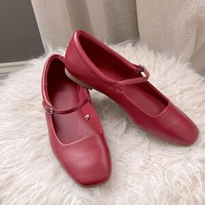 WILD FABLE Red Mary Jane Flats Size 6
